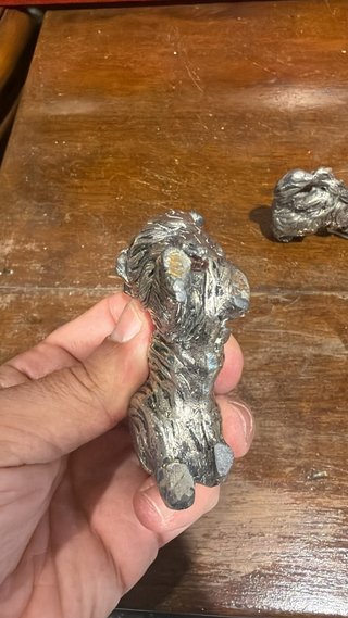 PAREJA FIGURAS PEKINÉS HIERRO