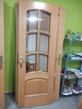 Puertas de madera maciza