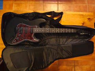 Guitarra Eléctrica Harley Benton TE-20HH SBK Ampli