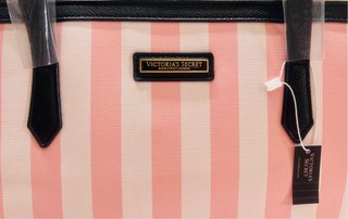 Bolso Victoria's Secret Rayas