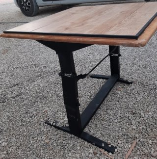 Mesa plegable para caravana