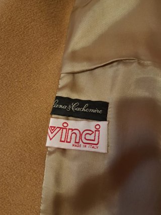 Abrigo de cachemira y lana beige
