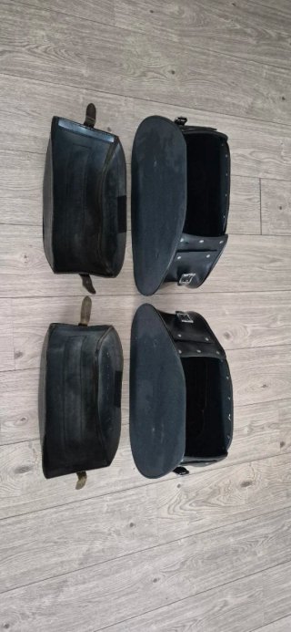 Alforjas de cuero para moto
