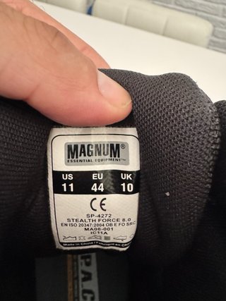 - 44 Botas Magnum Stealth Force
