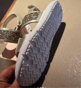 Sandalias Geox niña plateadas con brillos talla 37