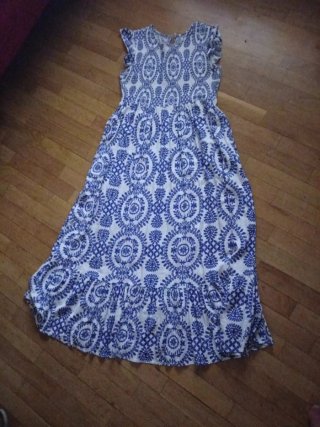 Vestido largo estampado azul y blanco