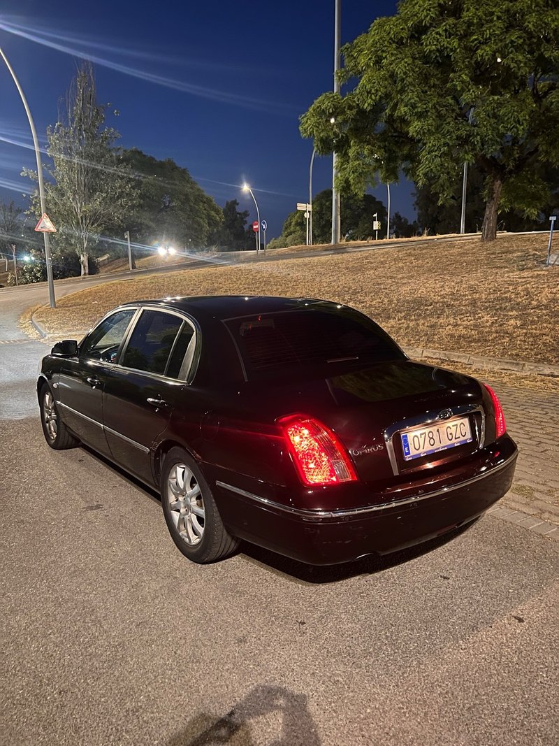 KIA Opirus DISTINTIVO ECO - foto 1