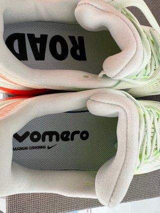 Nike Vomero 18 Verde y Amarillo