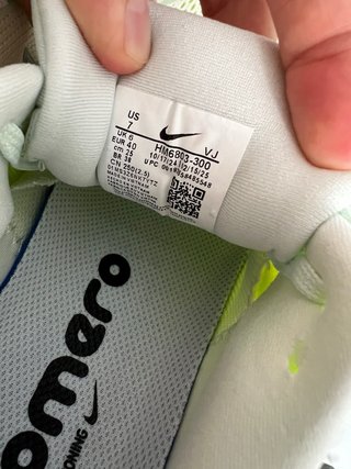 Nike Vomero 18 Verde y Amarillo