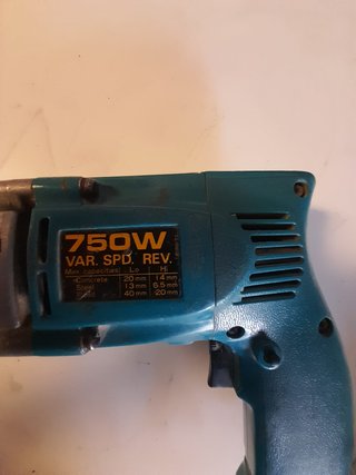 Taladro Percutor Makita 750W Cable