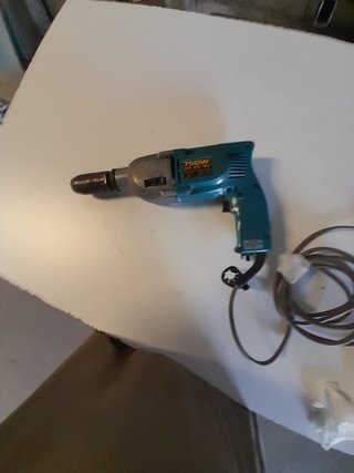 Taladro Percutor Makita 750W Cable