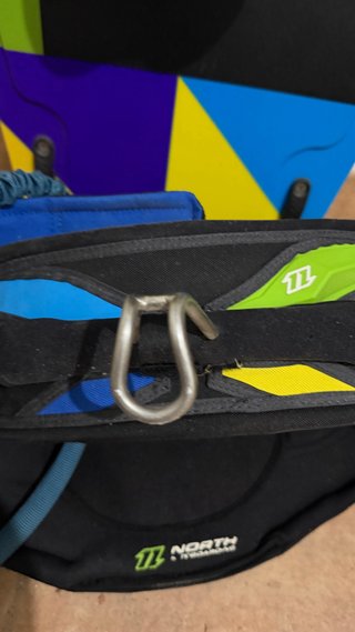 Tabla Kitesurf NOBLE NBL 138x40.5 y arnés