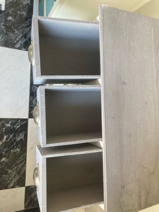Mueble auxiliar madera gris y blanco
