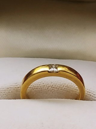 Anillo compromiso oro con diamante princesa