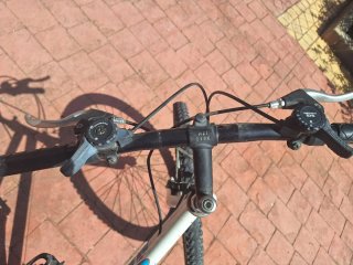 Bicicleta 24".usada pero funciona correctamente.