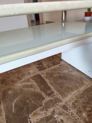 Mesa de salón cristal y metal