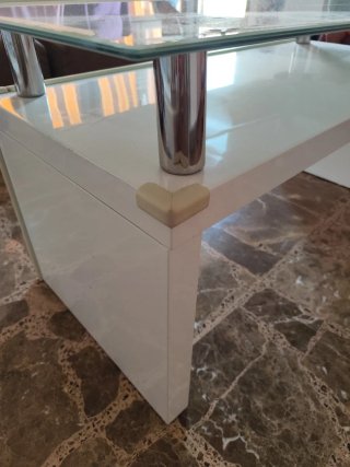 Mesa de salón cristal y metal