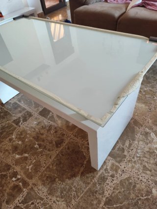 Mesa de salón cristal y metal