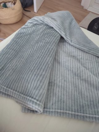 Manta gris