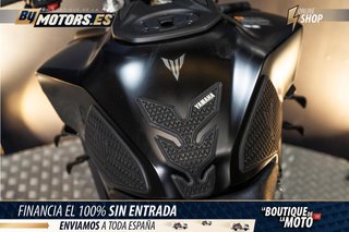 YAMAHA MT-09 *ALERONES LATERALES*
