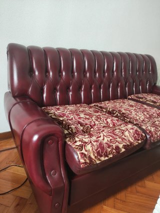 Sofás Vintage Piel y Tela Rojo