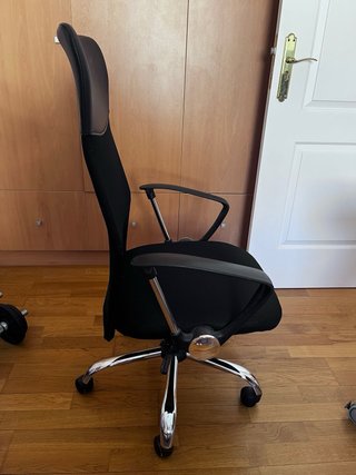Silla de oficina ergonómica giratoria