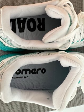 Nike Vomero 18 - Blanco/Turquesa