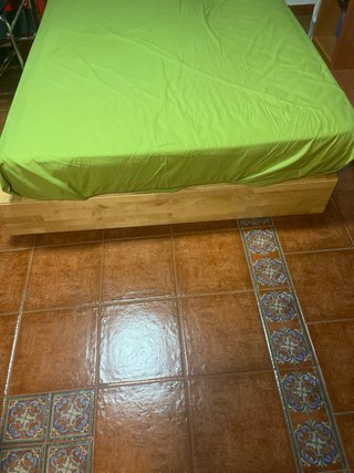Cama Ikea con cajones y colchón