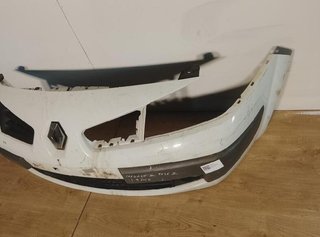 Paragolpes del renault 620223579r megane 4097