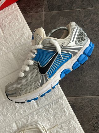 Sneakers Nike Zoom Vomero 5 “ Arctic Thunder”