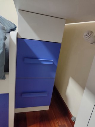 Habitación completa cama nido con colchones.