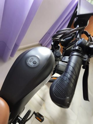Bicicleta Eléctrica Emoko Negra