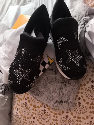 Zapatillas niña negras con estrellas plateadas T35