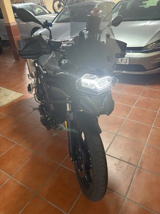 BMW F 750 GS Triple Black suspension baja de orige