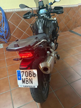 BMW F 750 GS Triple Black suspension baja de orige