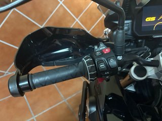 BMW F 750 GS Triple Black suspension baja de orige