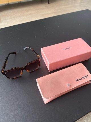 Gafas de sol Miu Miu Tortoise