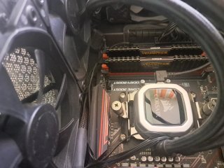PC Gaming / Ryzen 2700X / RTX 2060 6GB / 32GB RAM