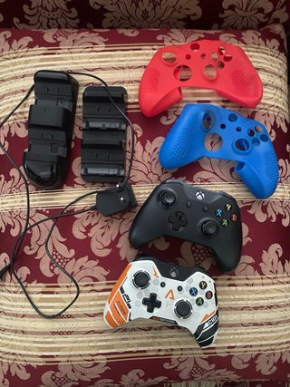 Xbox One Serie Rara Completa Bianca Multicolore