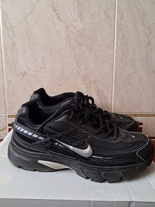 Zapatillas Nike Akinator Negras Talla 41
