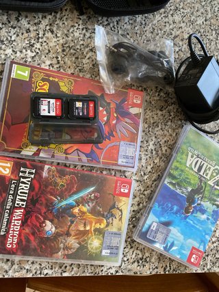 Nintendo Switch Lite Grigio + Custodia
