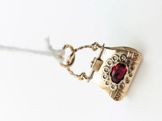 Colgante Oro 18k Vintage con Piedra Roja