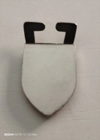 Insignia M G Laurel