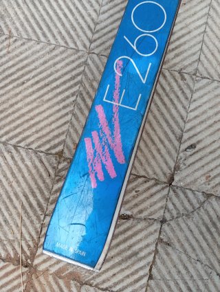 Esquís Rossignol y Bastones