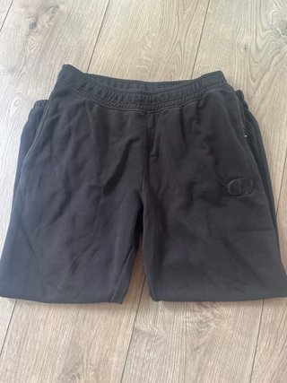 Lote 5 Pantalones Deportivos y Vaqueros