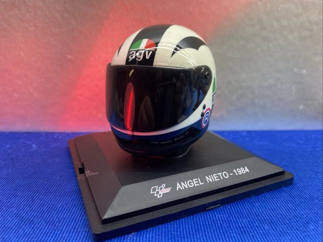 LOVELY HOT WHEEL CASCO MOTO GP ANGEL NIETO 1984