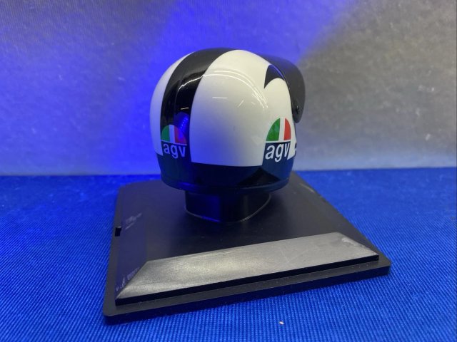 LOVELY HOT WHEEL CASCO MOTO GP ANGEL NIETO 1984