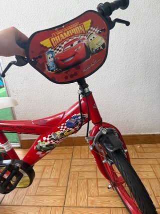 Bicicleta Infantil Disney Cars Roja