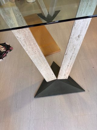 Tavolo da centro in vetro, marmo e acciaio