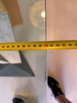 Tavolo da centro in vetro, marmo e acciaio